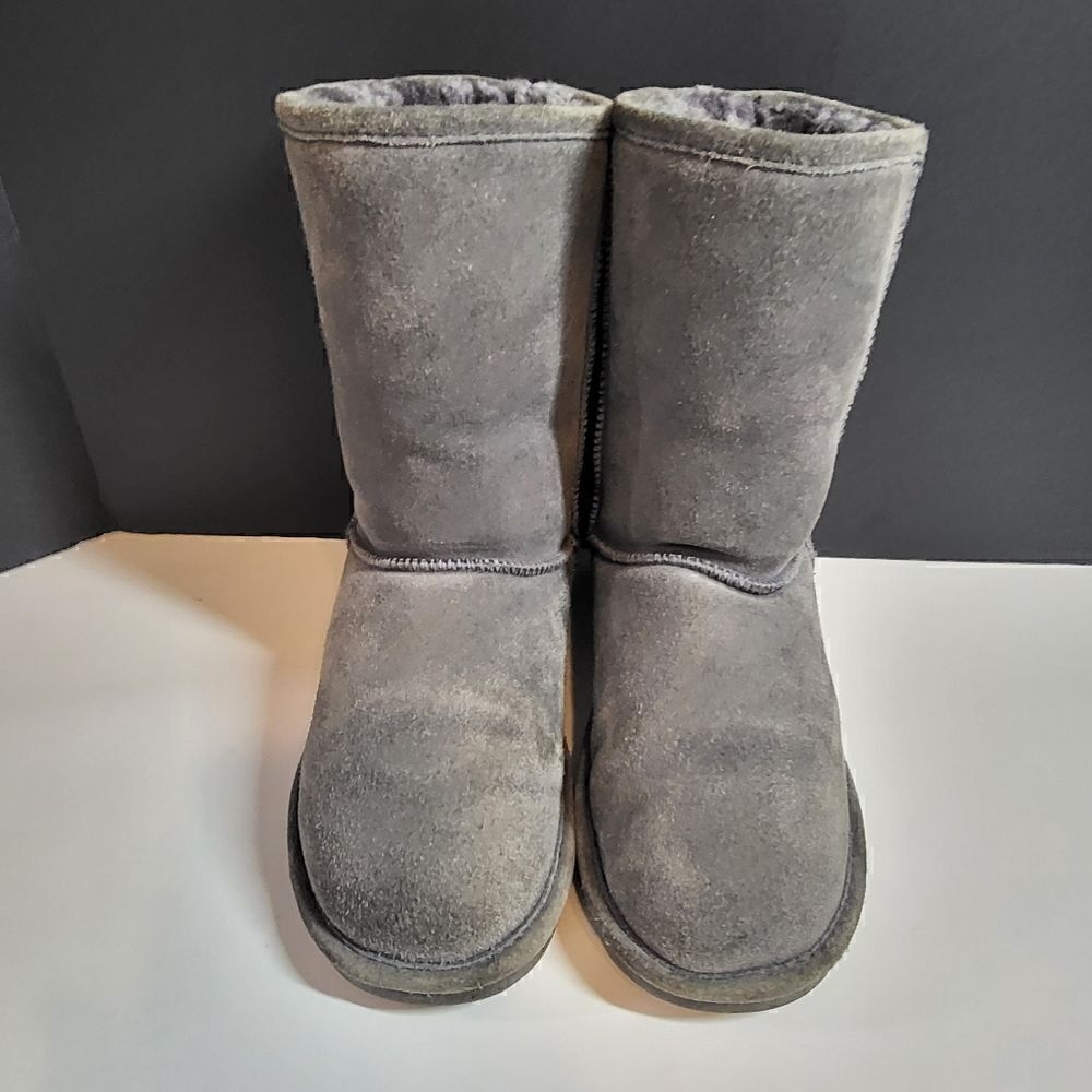 Bearpaw Gray Short Wintet Boots